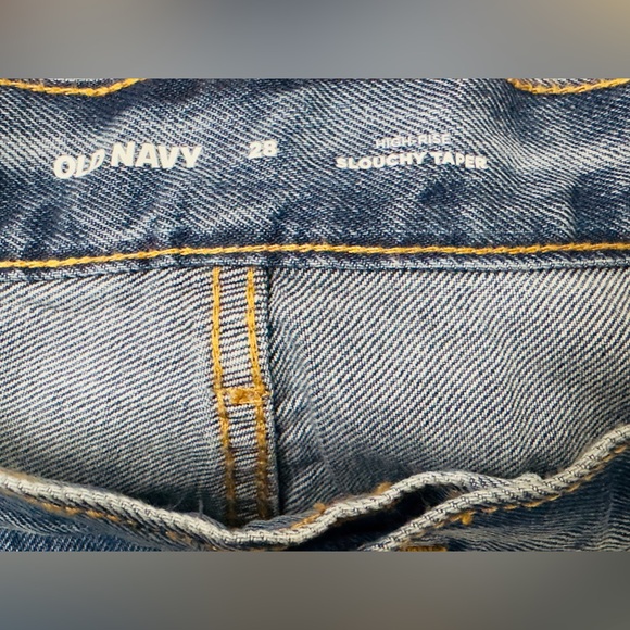 OLD NAVY Woman’s Plus Size 28 High Rise, Slouchy Taper Ankle Fit Jeans. . NWT - Picture 5 of 12